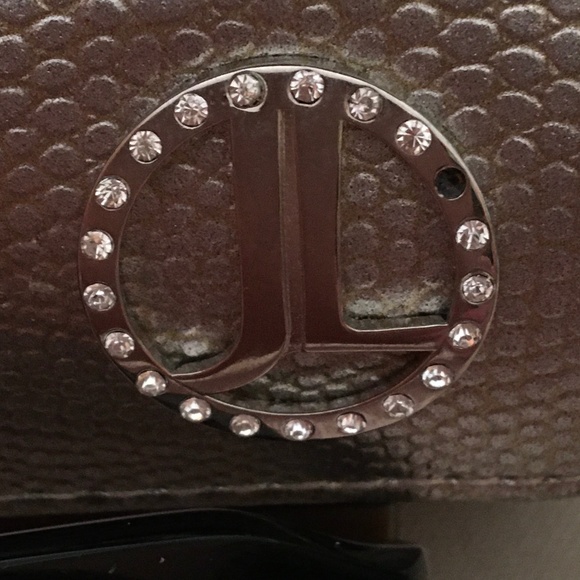 Judith Leiber Sunglasses - Picture 10 of 12